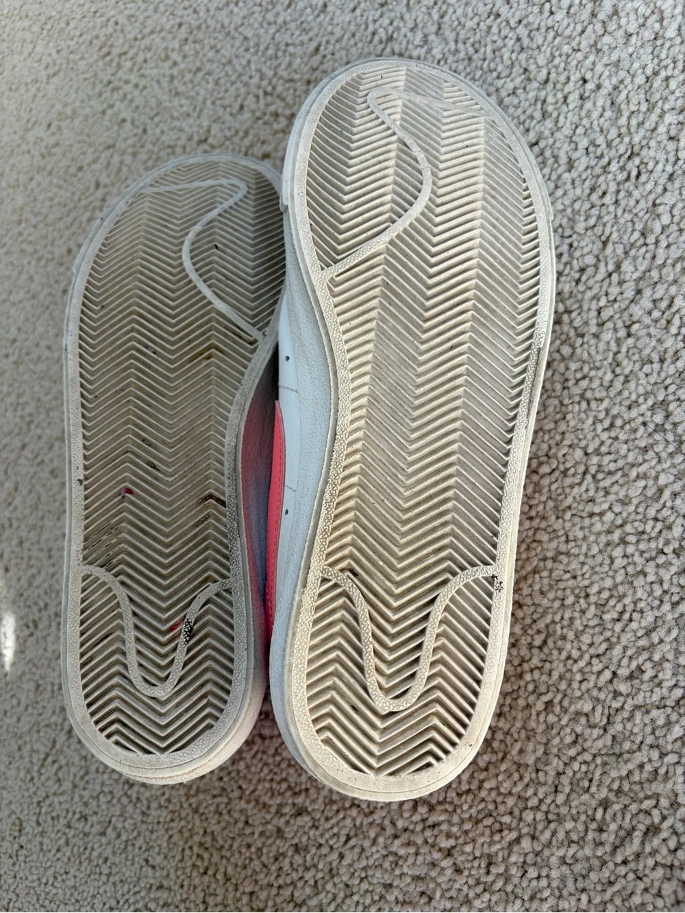 Nike White Leather Low-Top Sneakers with Pink Swoosh